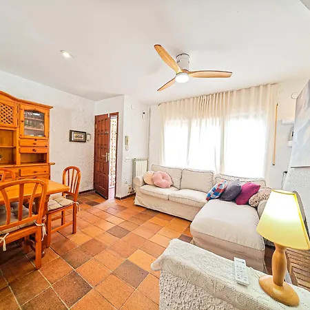 Casa Gladiols - Only Families Litoral Costa Dorada 度假居 *